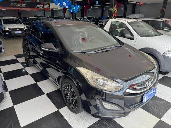 HYUNDAI I30 1.8 MPI 16V GASOLINA 4P AUTOMATICO